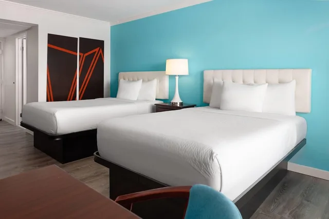 Room, 2 Double Beds, Ocean Front، Howard Johnson Plaza Hotel By Wyndham Ocean City Oceanfront 5/8