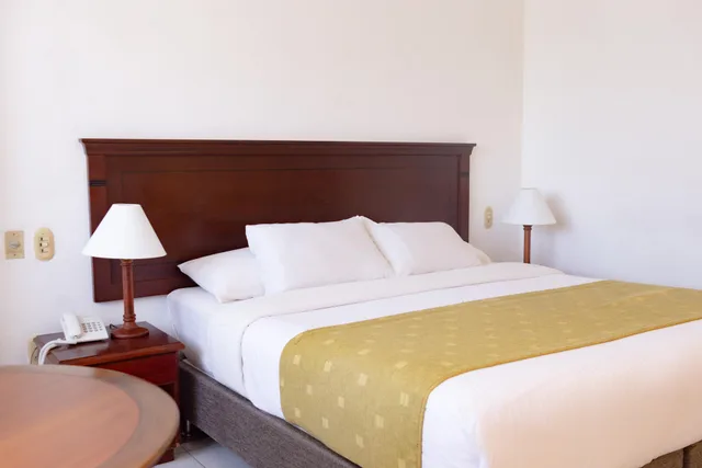 غرفة قياسية بسرير مزدوج، Hotel Faranda Express Puerta Del Sol Barranquilla, A Member of Radisson Individuals 3/4