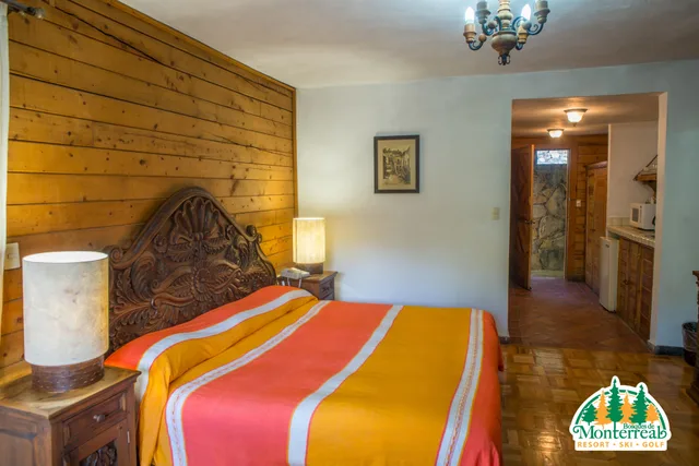 Chalet, Forest View, Bosques de Monterreal 2/3