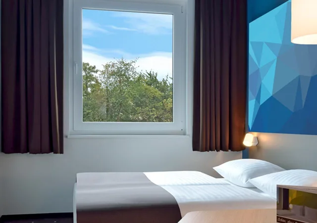 غرفة قياسية بسرير مزدوج، B&B HOTEL Schwerin Sued 1/4