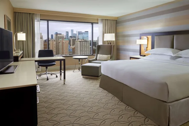High Park, Suite, King Bed، Hilton Toronto 1/3
