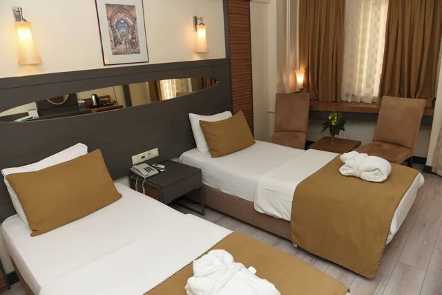 غرفة قياسية بسريرين منفصلين، Lycus River Thermal Hotel 3/10