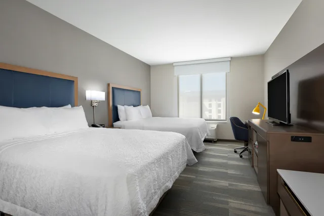 Room, 2 Queen Beds, Hampton Inn and Suites San Diego Airport Liberty Station 1/3