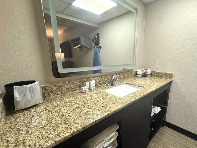 غرفة بسريرين كوين لذوي الإعاقة، Baymont by Wyndham Corpus Christi Airport 4/7