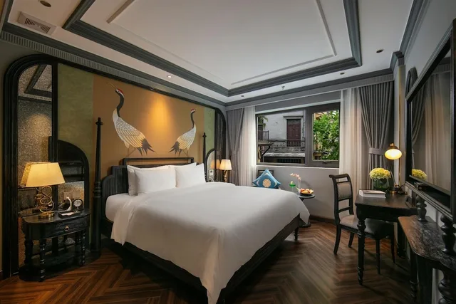 غرفة تنفيذية بسريرين منفصلين بإطلالة على المدينة، The Legend Hanoi Hotel 1/5