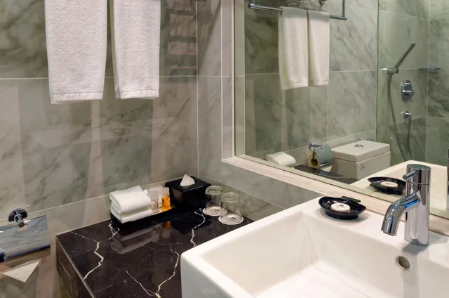 Basic, Triple, The Klagan Hotel 10/10