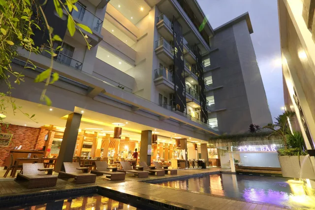 جناح رئاسي بغرفتي نوم، Crystal Lotus Hotel 1/3