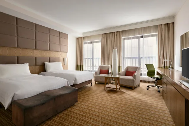 غرفة ديلوكس مفردة، Traders Hotel, Qaryat Al Beri, Abu Dhabi 2/3