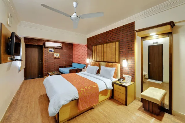 Super, Deluxe, Double Bed, Balcony، CHACHA INN. 2/3