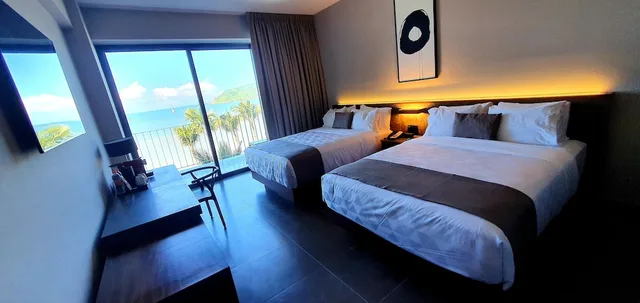 غرفة ديلوكس بسريرين مزدوجين بإطلالة على البحر، Viaggio Resort Mazatlan 1/3