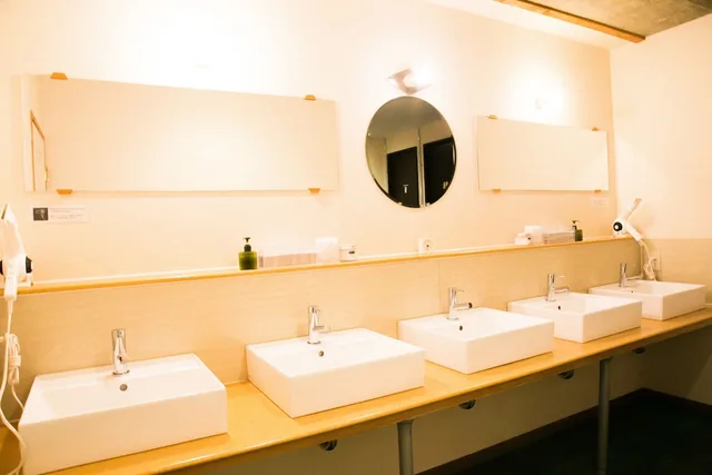 سكن مشترك مختلط، Nui. Hostel & Bar Lounge 3/7