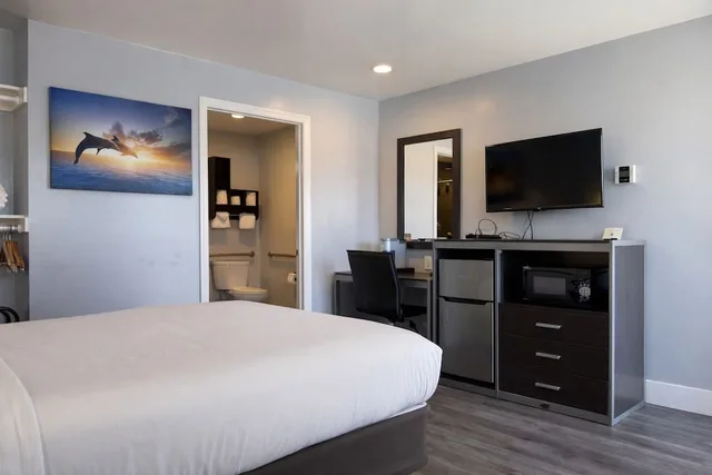 غرفة بسرير كوين لذوي الإعاقة، Pacific Inn Monterey 6/10