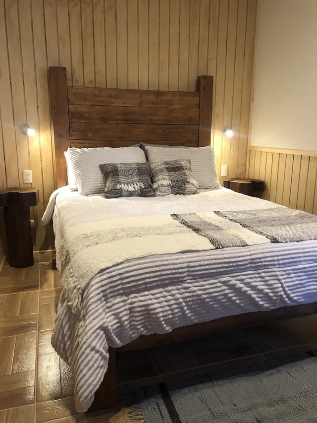 2 Bedrooms, Comfort, Apartment, Twin Beds, Queen Bed, Sofa, Kitchenette, Courtyard Area، Magellanicus Rustic Suites 2/7