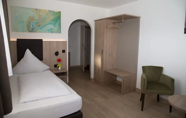 غرفة مفردة، Hotel Alter Hof 13/16
