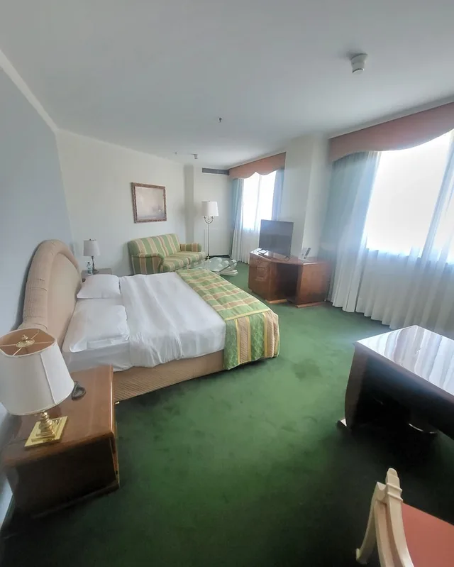 جناح ديلوكس بسرير كينج بحوض استحمام، Tower Genova Airport Hotel & Conference Center 1/9
