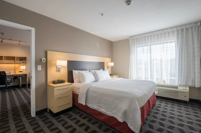1 Bedroom, Suite, TownePlace Suites by Marriott Provo Orem 1/3