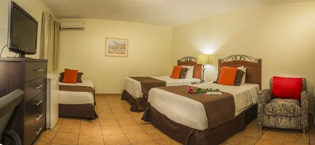 غرفة ثلاثية بثلاثة أسرّة، Hotel Marela 1/3