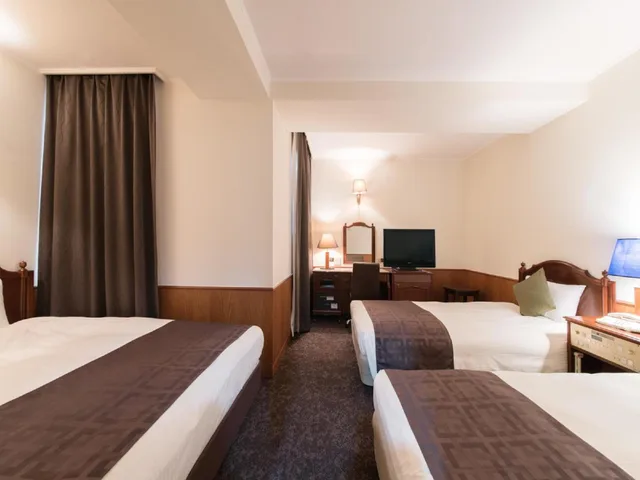 غرفة رباعية للمدخنين، Premier Hotel Cabin Obihiro 2/3