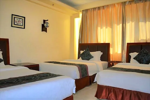 غرفة ديلوكس رباعية، Golden Phoenix Hotel Boracay 3/5