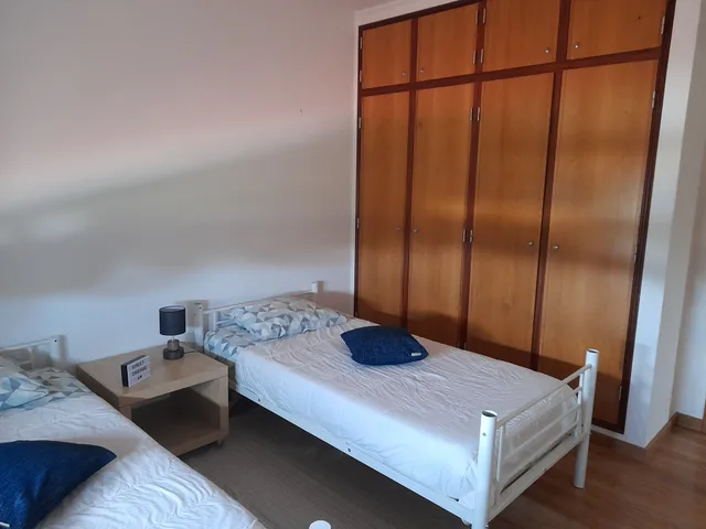 غرفة بسرير مزدوج بحمام مشترك، Sublime Sun and Van by Meco Stays 2/5