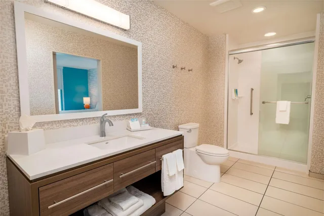 جناح بسرير كينج بغرفة نوم واحدة مع أريكة، Home2 Suites By Hilton Corona 3/3