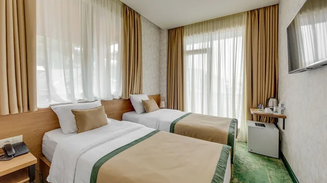 Economy, Double or Twin Bed, Sole Palace 1/3