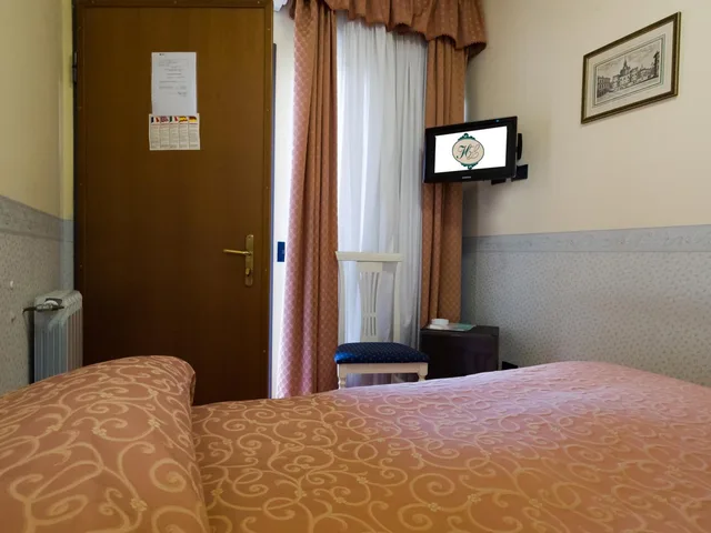 غرفة اقتصادية مفردة، Hotel Louis II 5/6