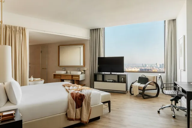 Supreme, King Bed، Torre Melina Gran Melia 2/4