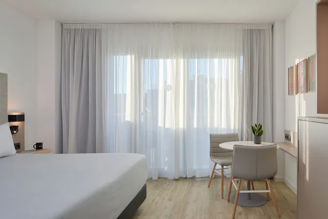 Xtra Space, Innside، Innside by Melia Barcelona Apolo 2/10