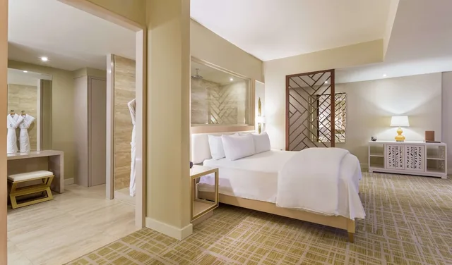 جناح بسرير كينج بإطلالة على البحر، Waldorf Astoria Panama 1/4