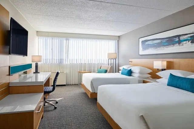 غرفة بسريرين كوين، Delta Hotels Muskegon Convention Center 3/6