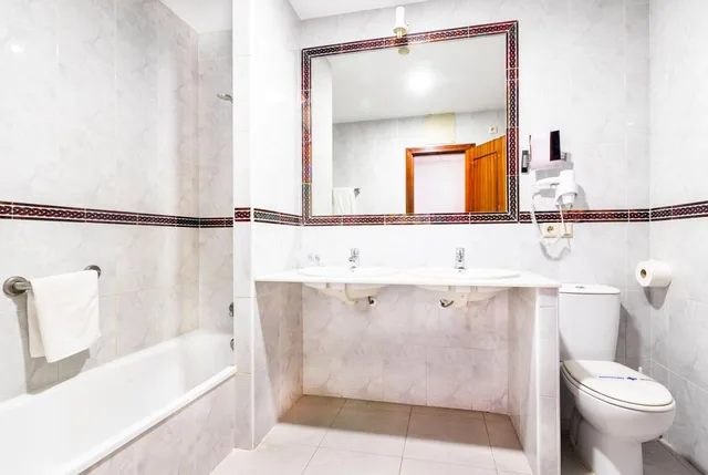 غرفة رباعية، Hotel Pozo Del Duque Ii 4/5