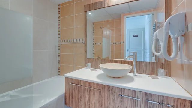غرفة مزدوجة بشرفة، Residence Le Domaine de Camiole - Vacanceole 4/5