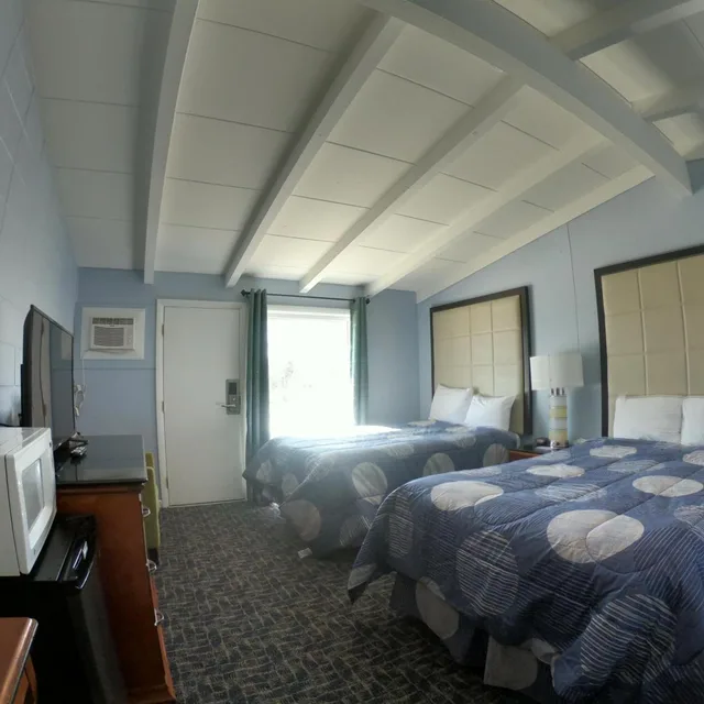 غرفة قياسية بسرير مزدوج بإطلالة على النهر، Copper Lantern Motor Lodge 1/2