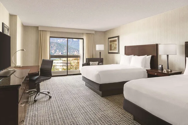 Room, 2 Queen Beds, Bathtub, Accessible, Doubletree Hotel Colorado Springs - World Arena Co 1/1