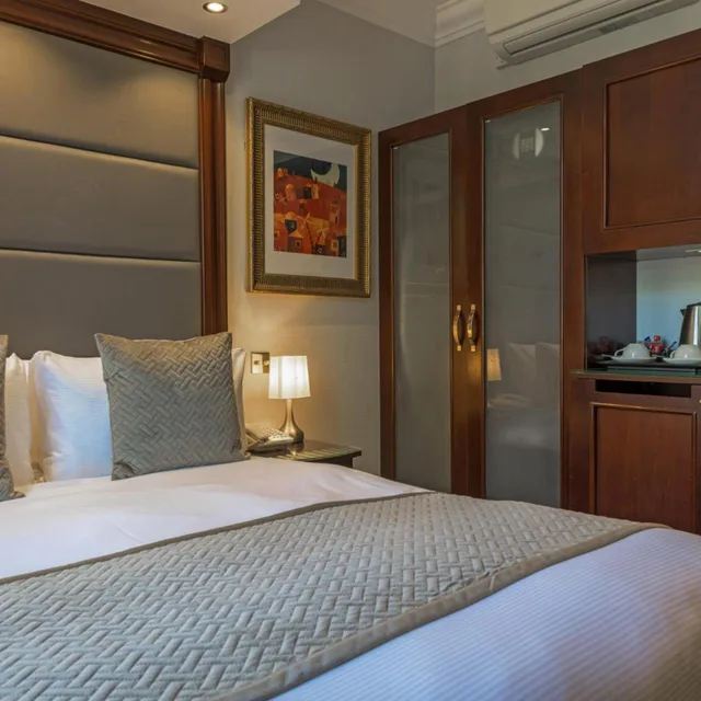 غرفة سوبيريور بسرير مزدوج، Hyde Park International Hotel 4/10