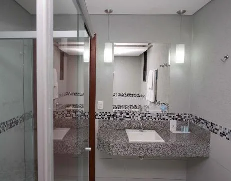 غرفة ديلوكس بسريرين منفصلين، BRISTOL EXCELER PLAZA HOTEL 3/4