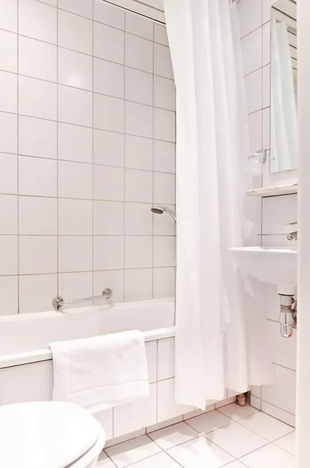 Room, Twin Beds, Hotel Queen Anne 8/9