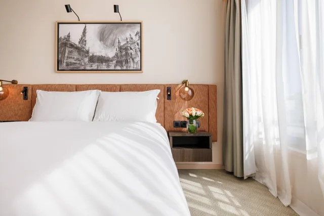 جناح تنفيذي بسرير كوين بشرفة بمنطقة جلوس، Sofitel Brussels Europe 1/3