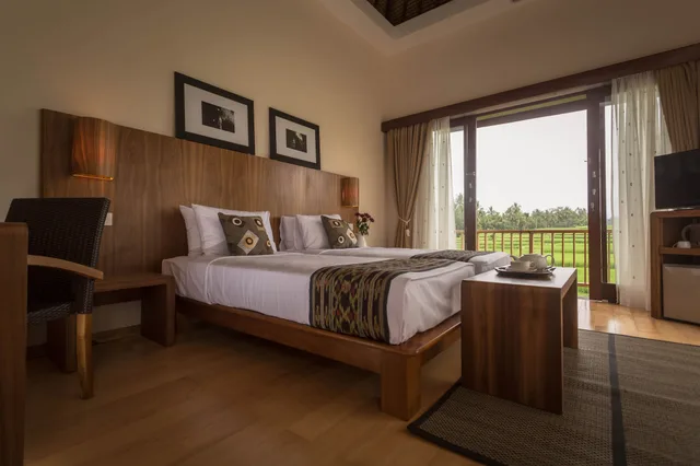 Deluxe, Pavilion، Manyi Village 1/5