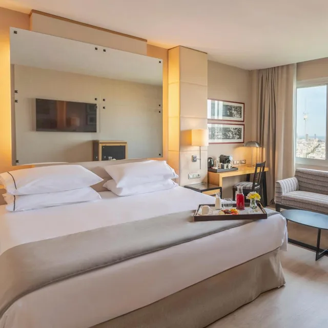 Superior, King Bed, with View, Hotel Hesperia Barcelona Presidente 1/3