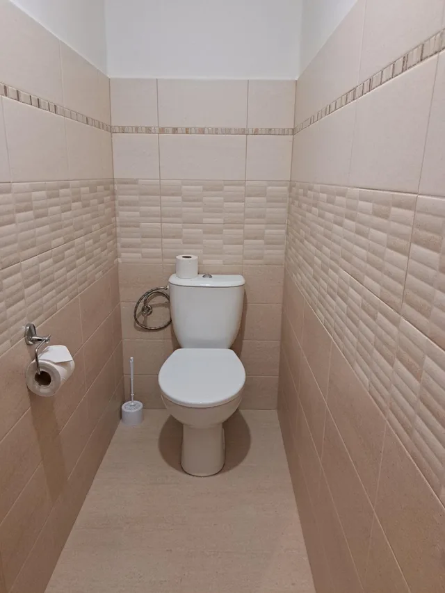 Komfort Double or Twin with AC، Legie Hotel 9/10
