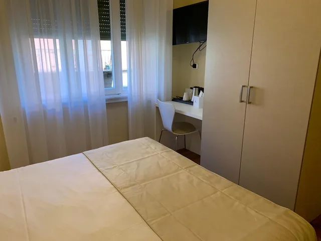 1 Bedroom, Economy, Single Bed, Street View، Bellavista 1/3