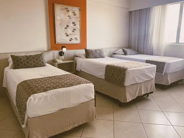 غرفة قياسية ثلاثية بثلاثة أسرّة، Binder Hotel Quality Inn 4/10