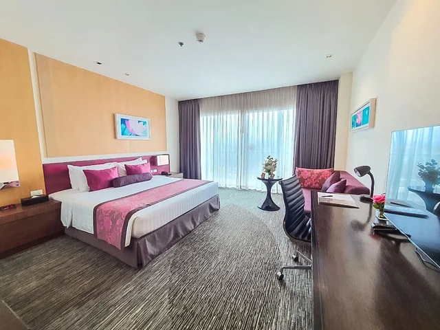 غرفة ديلوكس بسرير كينج بشرفة، Amaranth Suvarnabhumi Hotel 13/19