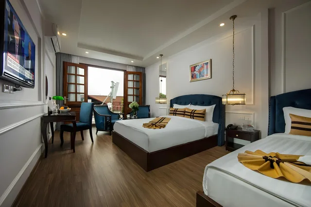 غرفة فاخرة ثلاثية، S Central Hotel 1/2