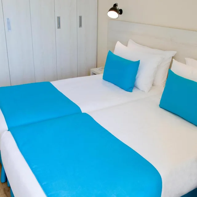 غرفة بسرير مزدوج، Alegria Maripins Hotel 3/7