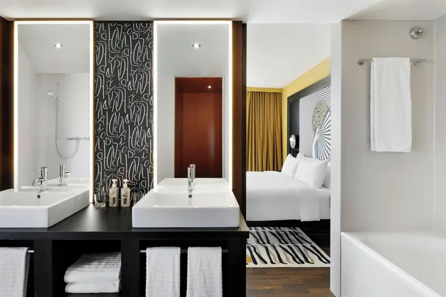 جناح تنفيذي بسرير كينج، RENAISSANCE ZURICH TOWER HOTEL 6/6