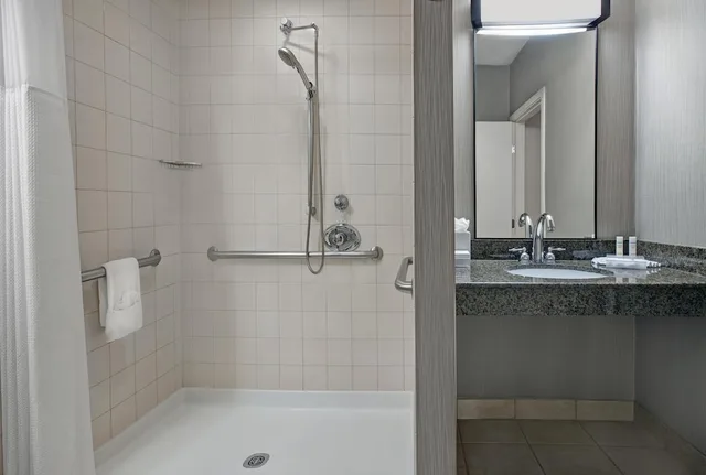 Room, 1 King or 2 Double Beds, Accessible، Homewood Suites By Hilton Chicago Lincolnshire 14/17