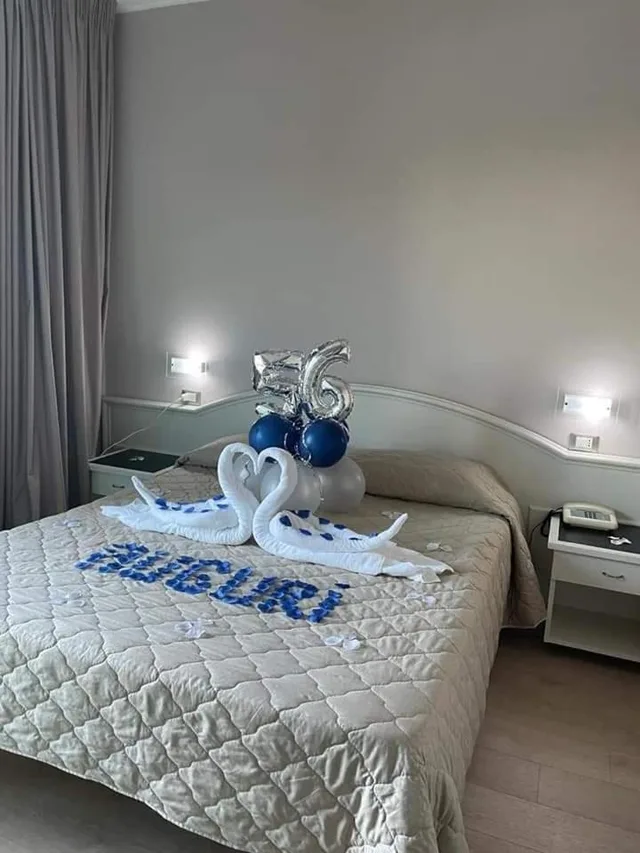 غرفة ديلوكس بسرير مزدوج بإطلالة على البحر بشرفة، Hotel Maja 2/3